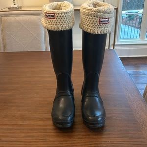 Hunter womens Original Navy  Tall Waterproof Rain Boots size 37.